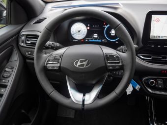 Foto Nummer 7: HYUNDAI i30