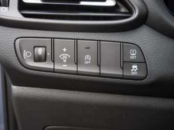 Foto Nummer 16: HYUNDAI i30