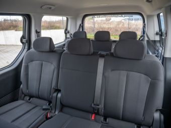 Foto Nummer 16: HYUNDAI STARIA