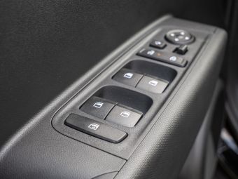 Foto Nummer 17: HYUNDAI INSTER