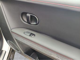 Foto Nummer 17: HYUNDAI Ioniq 5