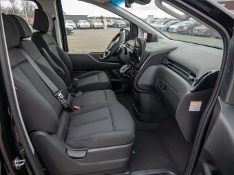 Foto Nummer 2: HYUNDAI STARIA